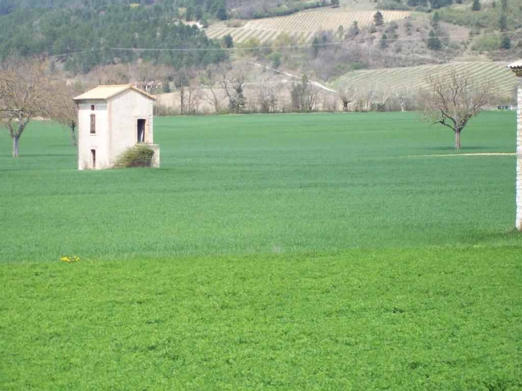 Le Vin De L'Ete Bed & Breakfast Ponet-et-Saint-Auban Luaran gambar
