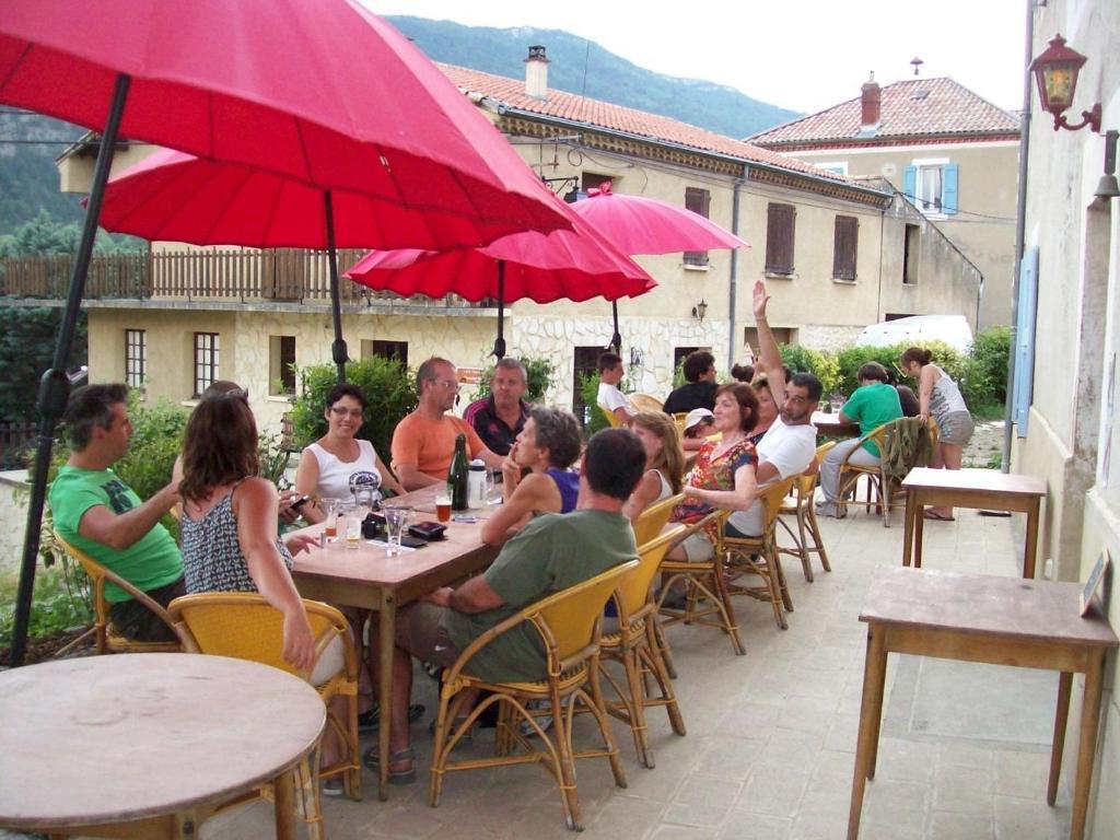 Le Vin De L'Ete Bed & Breakfast Ponet-et-Saint-Auban Luaran gambar